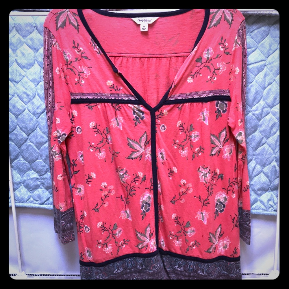 Lucky Brand top!